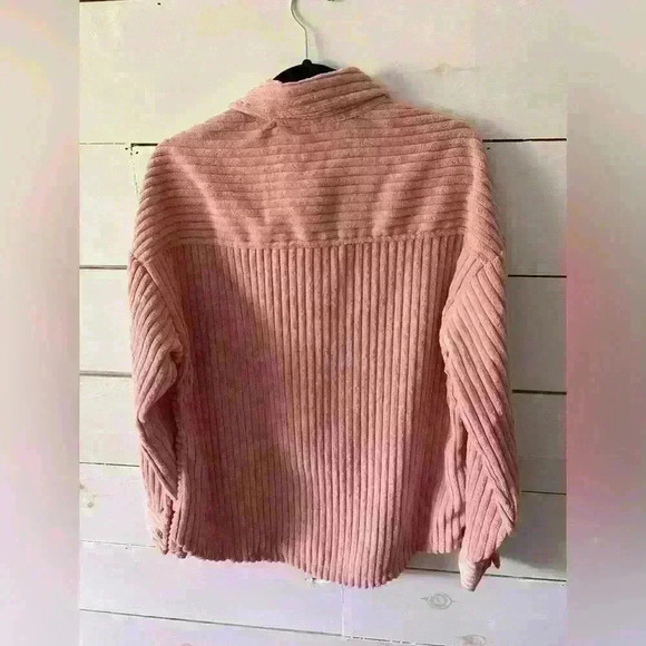New In brand pink Shacket, size small, NWT, boutique - Picture 2 of 4
